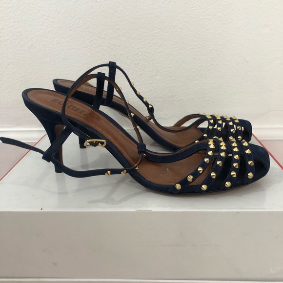 Schutz sandals embellish with gold spikes - Picture 4 of 10